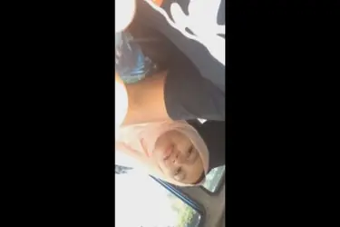 Pasangan Jilbab Mesum Di Mobil Lanjut Hotel